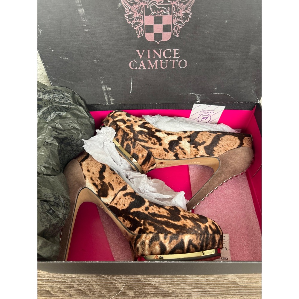 Vince Camuto Deba Leopard Calf Hair Platform Pumps Studded Heel 6.5 M - Picture 2 of 12
